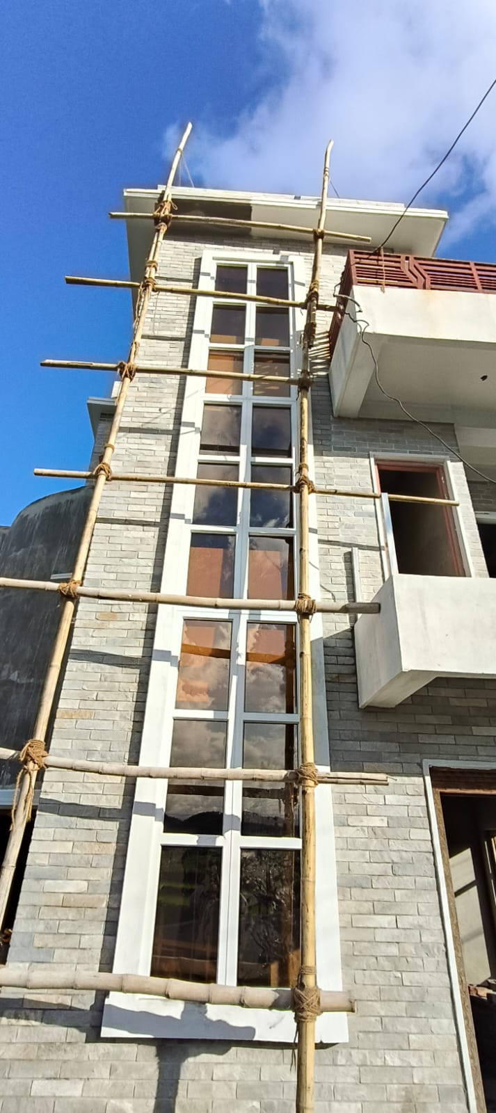 Villa Windows